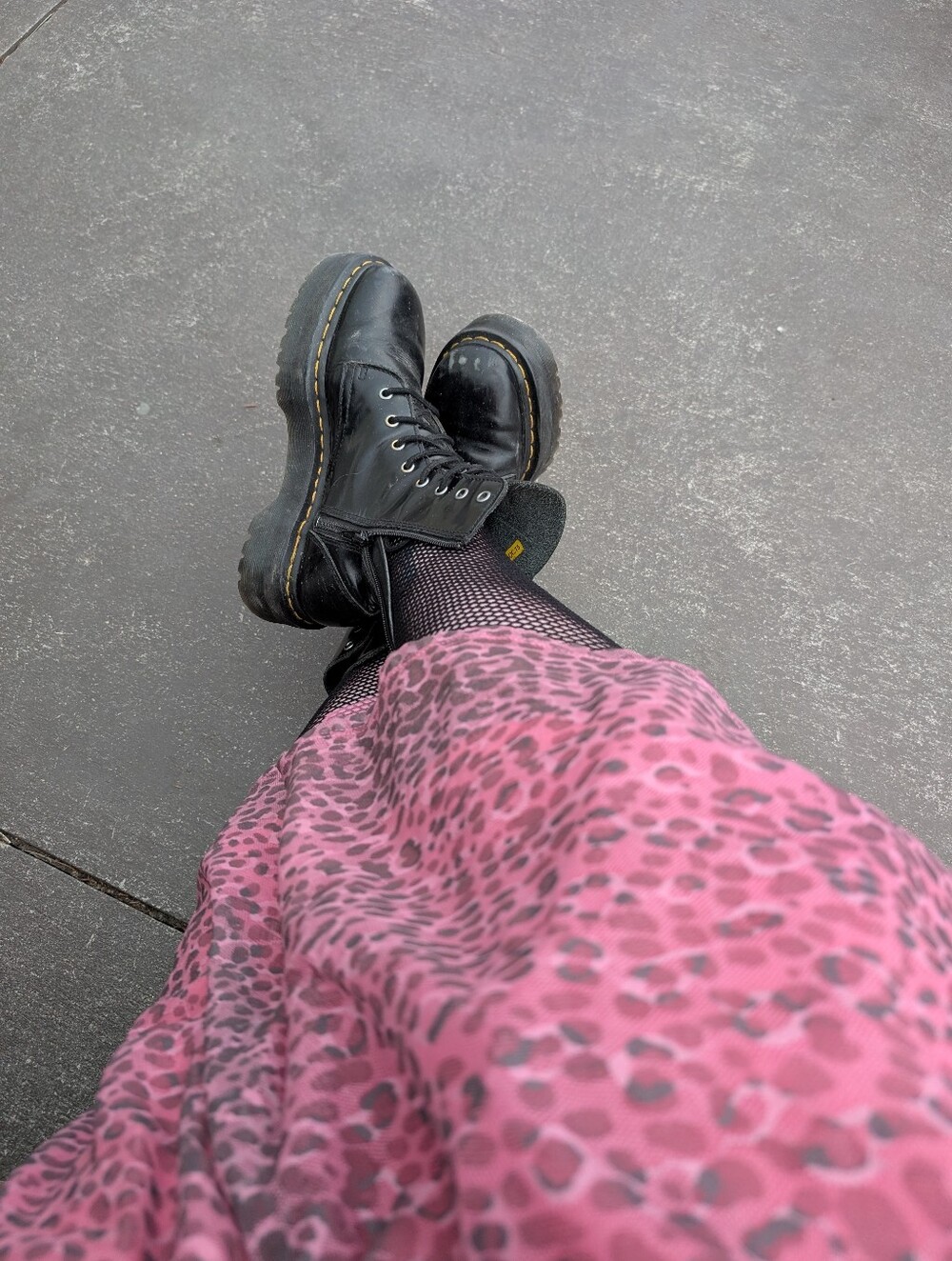 Pink Leopard Print Sleeveless Dress with Front Zip - Picture 8 of 8